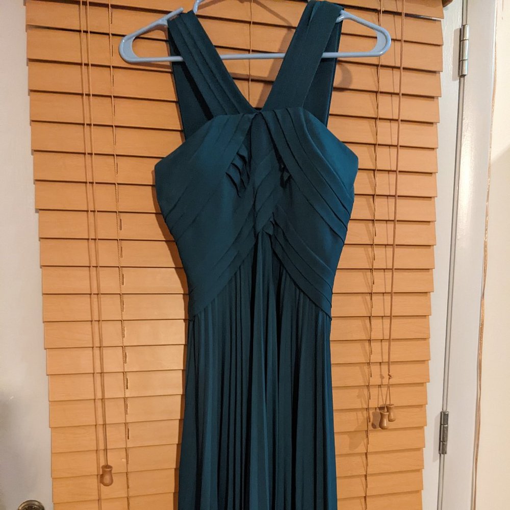 Formal dark green short dress
